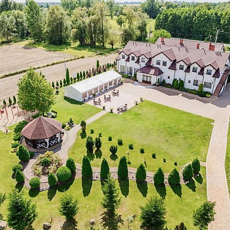 Gosciniec Zacisze I Blisko A2 Dabie-Uniejow I Restauracja Bed & Breakfast Exterior photo