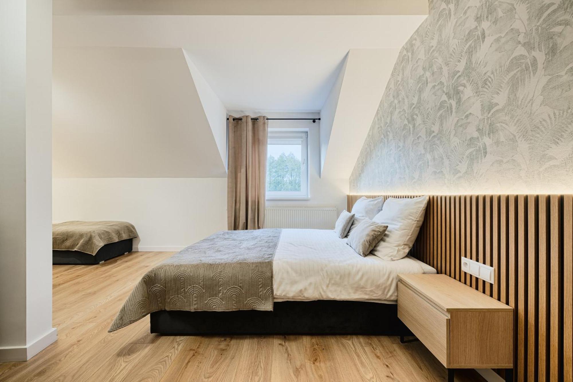 Gosciniec Zacisze I Blisko A2 Dabie-Uniejow I Restauracja Bed & Breakfast Exterior photo